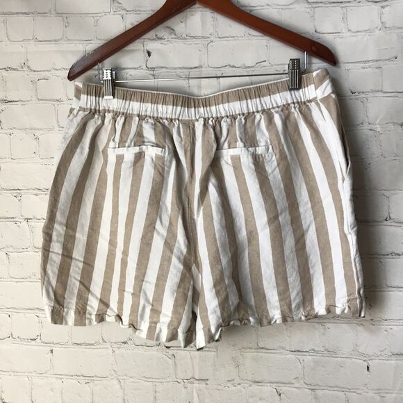 A New Day Striped Tan and White Women Shorts L - Picture 5 of 7